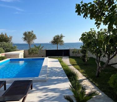 Vir House | Holiday House Laura