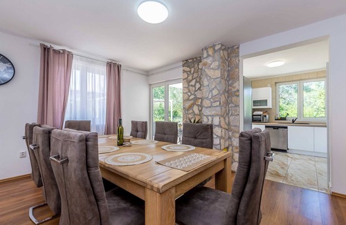 Brzac House | Holiday house OLIVE GARDEN