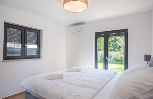 Kosinozici House | Holiday house Poreč for 8 - 9 persons with 5 bedrooms - Holiday home