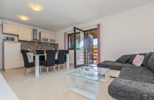 Sikici House | Holiday house Pula for 1 - 6 persons with 2 bedrooms - Holiday home