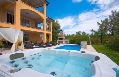 Rakalj House | Holiday house Rakalj for 8 - 10 persons with 4 bedrooms - Holiday house