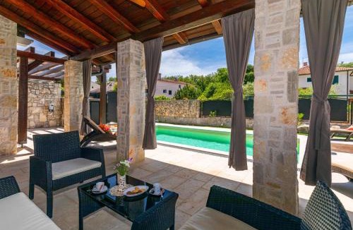 Porat House | Holiday house SEASCAPE I with private pool and spacious garden