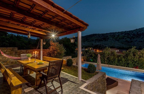 Srinjine House | Holiday house Srinjine for 1 - 8 persons with 4 bedrooms - Row house