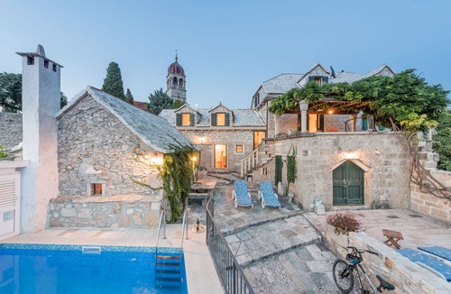 Donji Humac House | Holiday house with a swimming pool Donji Humac, Brač (K-11359)