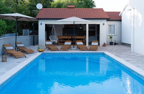 Zmijavci House | Holiday house with a swimming pool Zmijavci, Zagora (K-24240)