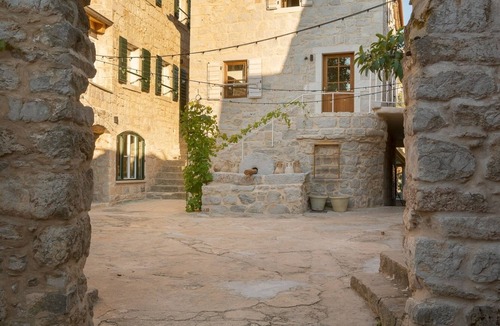 Pitve House | Holiday house with a swimming pool Pitve, Hvar (K-22151)