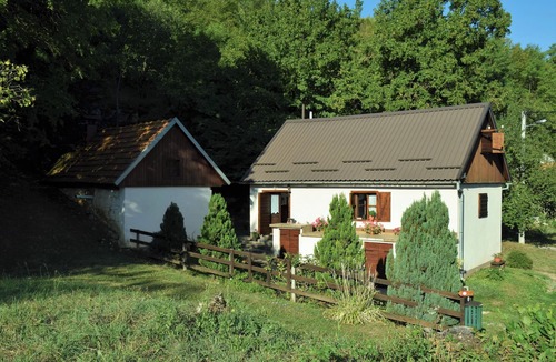 Gospic Ski Chalet | Homerez - Cosy Chalet in Gospić with Jacuzzi and Mountain View
