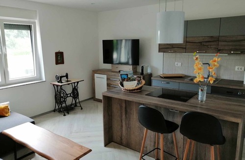 Lendava House | Homestead remodeled: modern relaxing retreat. Cycling, thermal spas, vineyards