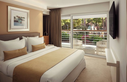 Cove Murtar Hotel | Hotel Bellevue