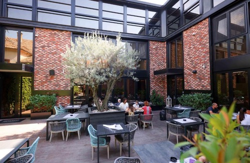Pancevo Hotel | Hotel Borneo