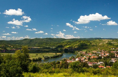 Hrvatska Kostajnica Hotel | Hotel Central