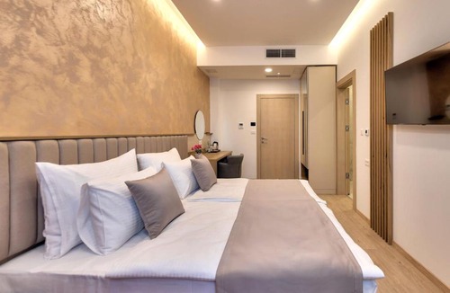 Bisce Polje Hotel | Hotel Emerald