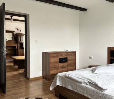 Radauti Hotel | Hotel Intim