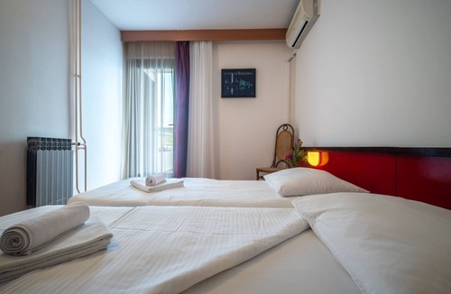 Cove Rogacic House | Hotel Issa - Double Room Sea View 28