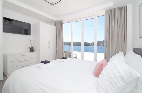 Zaton Apartment | Hotel M Apartment 4 - Sea View, Breakfast & Free Garage Parking