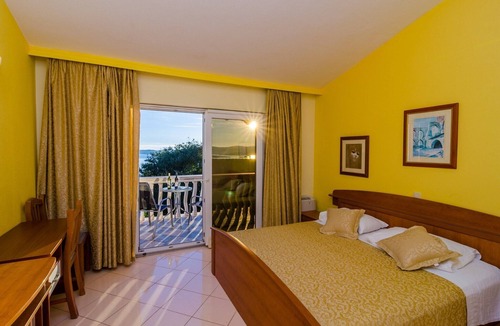 Postup Apartment | Hotel Pansion Villa Antonio - Two Bedroom Suite with Balcony and Garden View 18