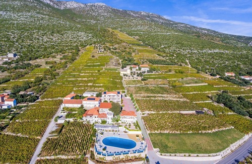 Postup Apartment | Hotel Pansion Villa Antonio - Two Bedroom Suite with Balcony and Garden View 18