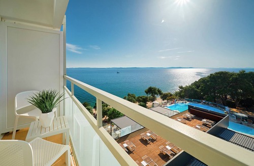 Petrcane Hotel | Hotel Pinija