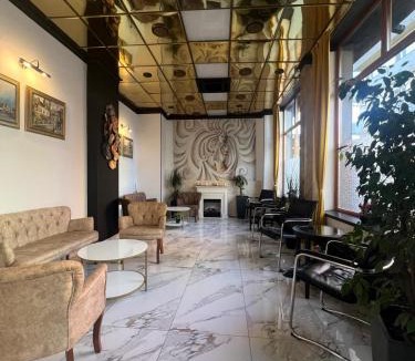 Gara de Nord Hotel | Hotel Reina