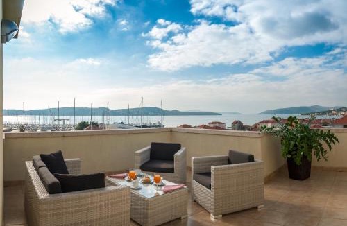 Seget Donji Hotel | Hotel Rotondo