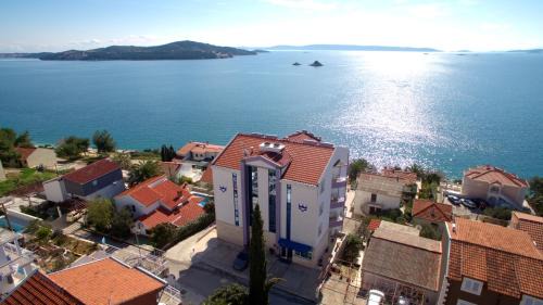 Seget Vranjica Hotel | Hotel Viktorija