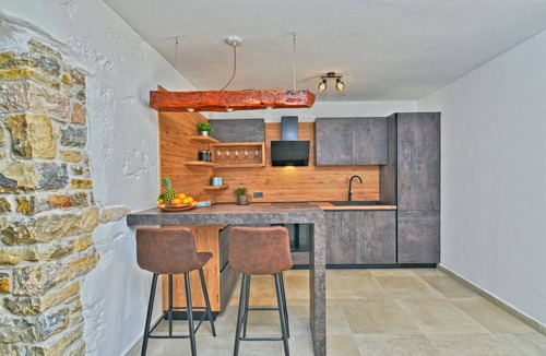 Marusici House | House 2140/49224 (Istria - Momjan), 16000m from the beach