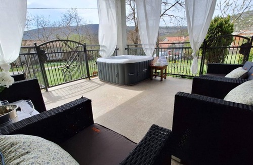 Vrlika House | House AnteAna (117851-K1) - Vrlika