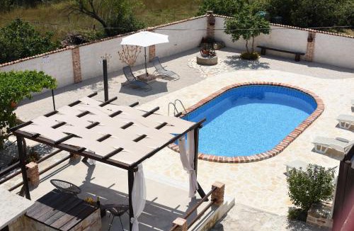 Zemunik Donji House | House & Apartment Palača