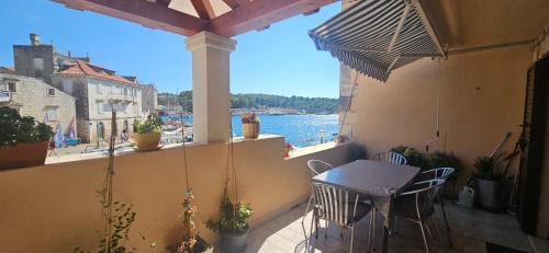 Milna (Brac) Apartment | House Benbello