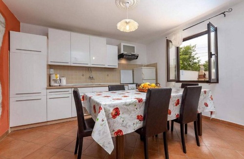Zbandaj House | House Casa Ana Milena (11339-K1) - Porec