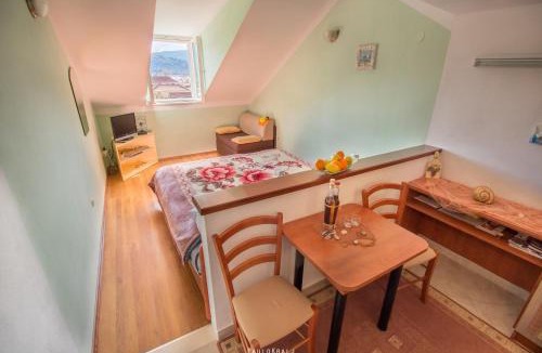 Kobas House | House Ina Ston