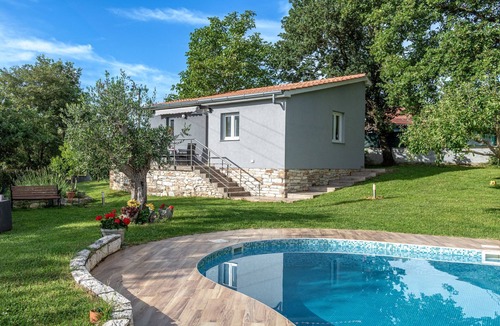 Jezenj House | House Nina (120611-K1) - Pazin
