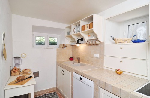 Veliki Drvenik House | House Paronda 50 meters from crystal clean sea, family and Eco friendly house