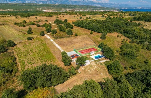 Posedarje House | House Relax with pool and private tennis court (121651-K1) - Posedarje