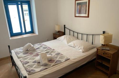 Susak House | House Rozalia