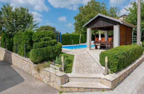 Lindar Villa | House Semy with private pool