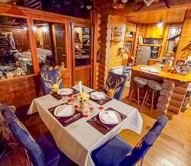 Cabar House | House Villa Ursus