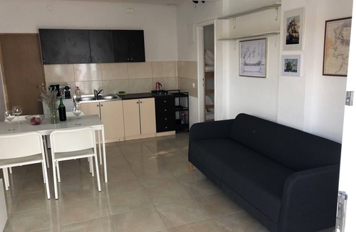 Cove Basina (Jelsa) House | Hvar island- Enjoy your privacy by the sea