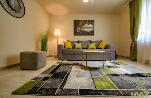 Hunedoara Apartment | Iggy Luxury Apartment
