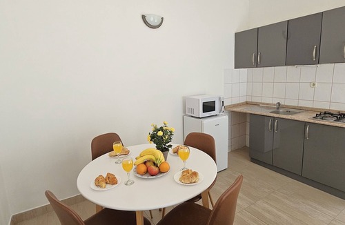 Cove Makarac (Milna) Apartment | Illyria Resort Apt 102