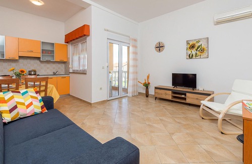 Galizana Apartment | In a quiet part of Galizana, between family houses, are these newly furnished apartments.