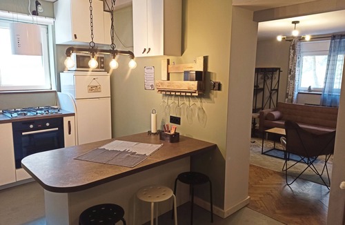 Zagreb Apartment | Industrial & cosy condo near centre-fully equipped/free parking