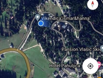 Babanovac Ski Chalet | Ismar&Hanna