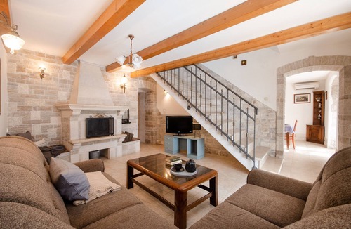 Kanfanar Villa | Istria authentic villa with private swimming pool Villa Zonti