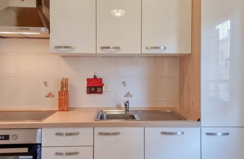 Krizine House | "Ivan" direkt am Strand by Interhome