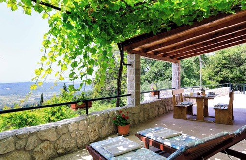 Mihanici Villa | Ivana - Two Bedroom Villa, Sleeps 4