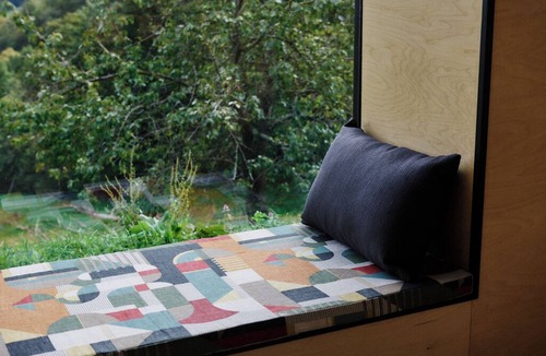 Olimje Cottage | Jarica, modern cottage on Tri Vile estate with an amazing view