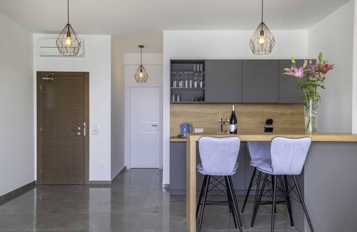 Saplunara Apartment | Jasmin Lush TOP FLOOR - one bedroom apartment