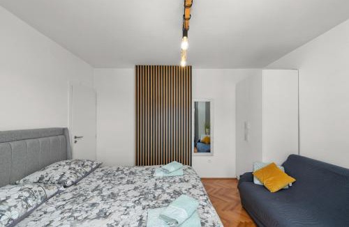 Brulo Apartment | Kala Sea View Apartments 150m from beach and 250 m from old town