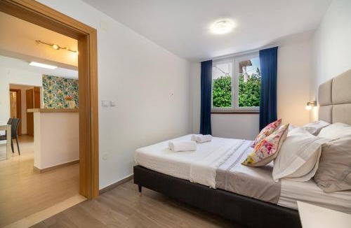 Split Apartment | Karlo with private pool